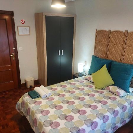 بلباو Se Alquilan 3 Habitaciones Privadas المظهر الخارجي الصورة